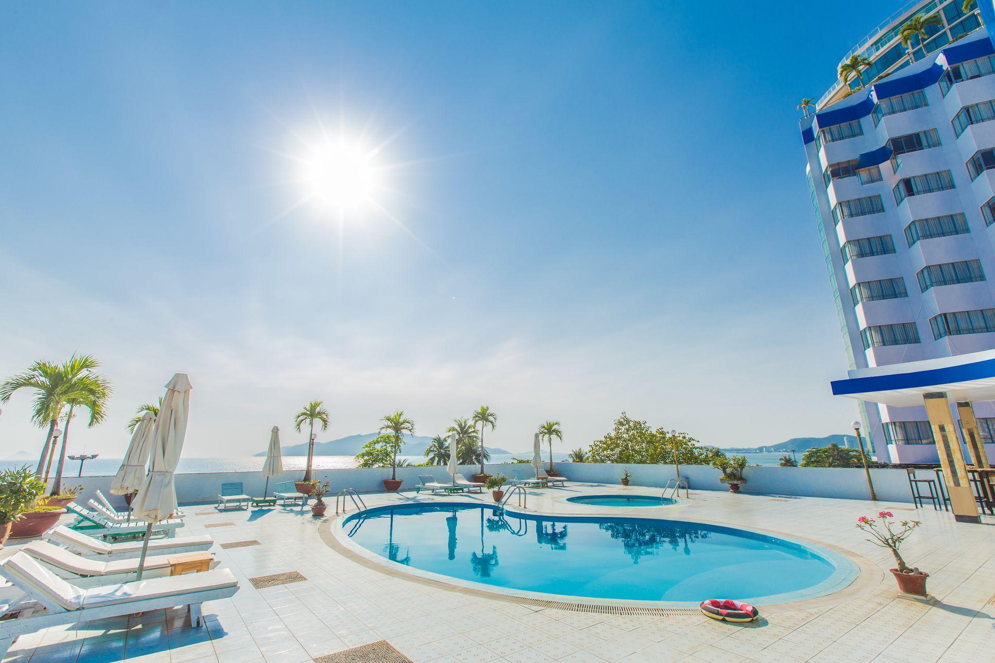 Yasaka Saigon Nha Trang Hotel & Spa Dış mekan fotoğraf