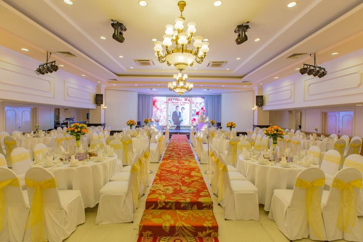 Yasaka Saigon Nha Trang Hotel & Spa Dış mekan fotoğraf