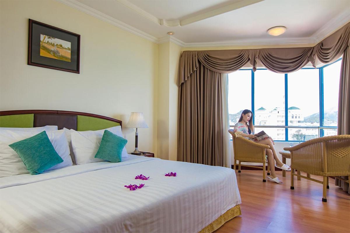 Yasaka Saigon Nha Trang Hotel & Spa Dış mekan fotoğraf